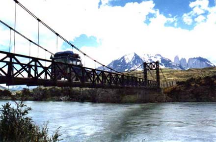 Torres del Paine.jpg (29781 bytes)