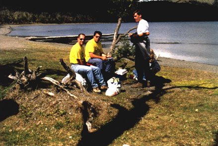 u11b.jpg (56385 bytes)